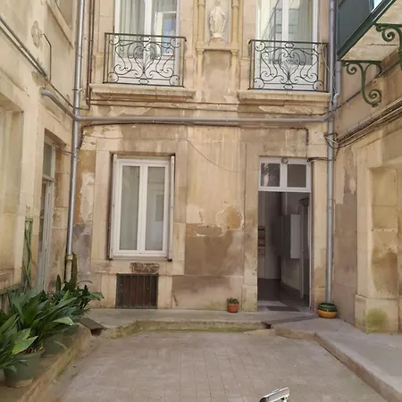 Escale Voltaire, T2 Au Calme, Cv, Wifi